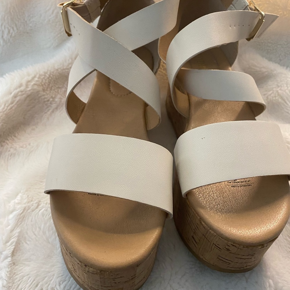 Women's Cream Platform Sandals